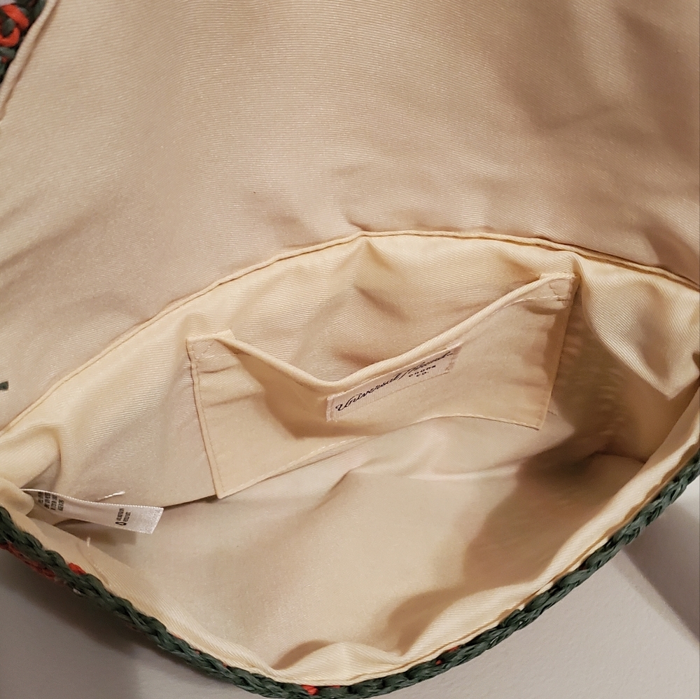 Universal Thread Straw Clutch Bag. Beautiful! - Picture 3 of 4